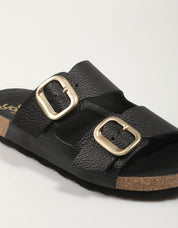 SANDALIAS YOKONO JERBA 700 en color Negro
