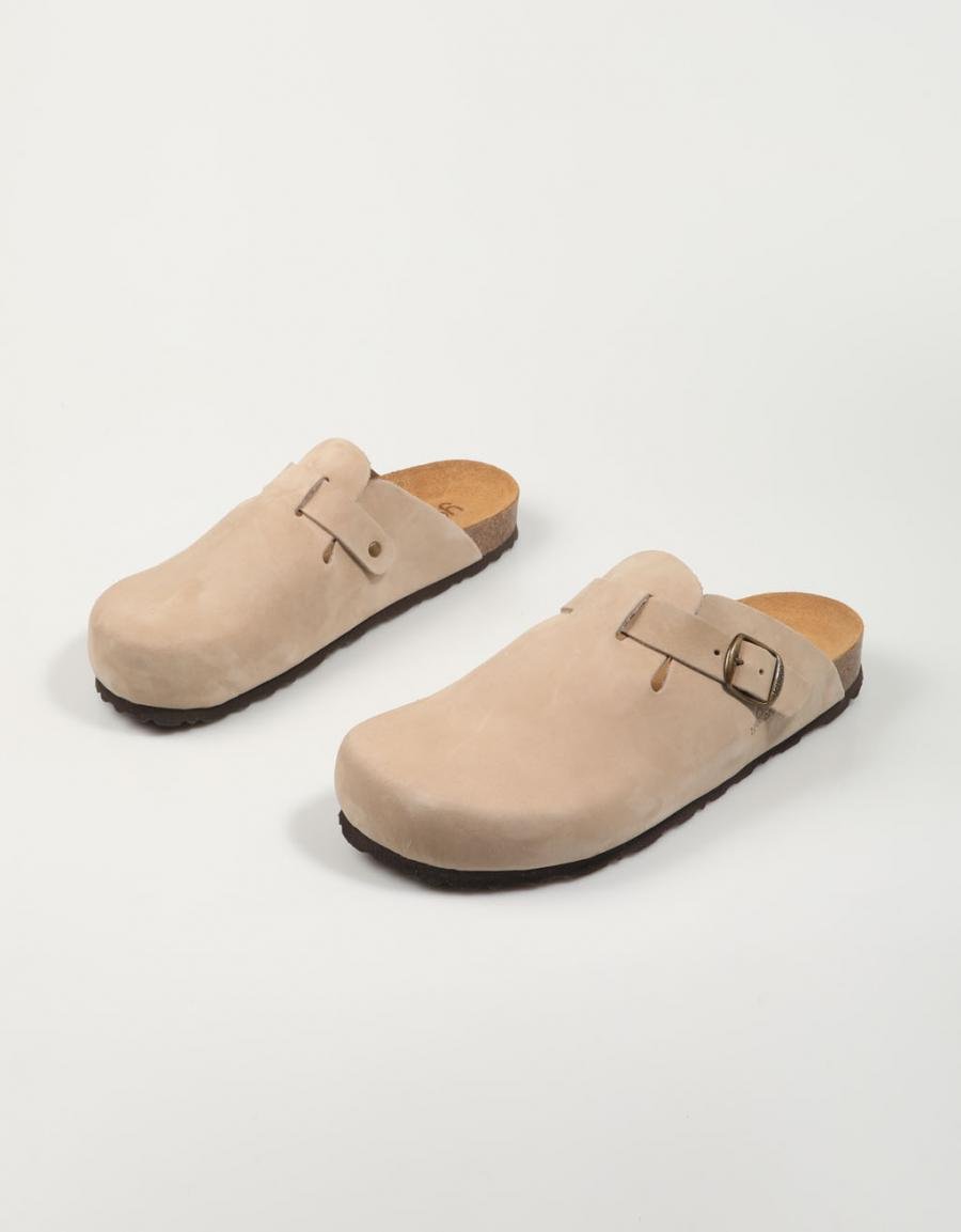 SANDALIAS YOKONO GRANADA en color Beige