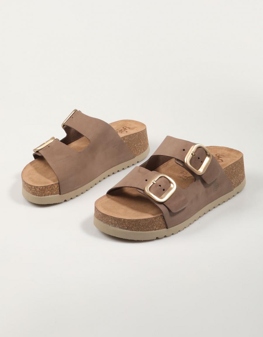 SANDALIAS YOKONO VELEZ 003 en color Taupe