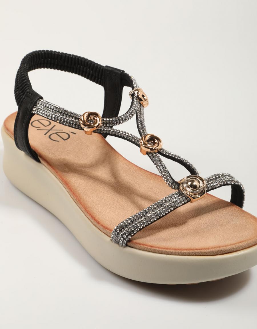SANDALIAS EXE BZX33170-002 en color Negro