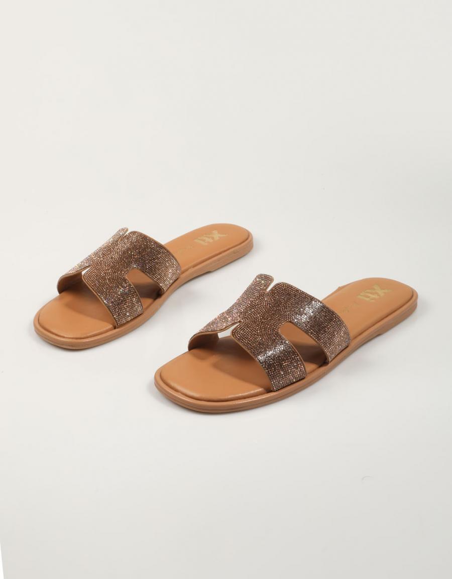 Sandalen XTI 142811 in Bronzefarbe