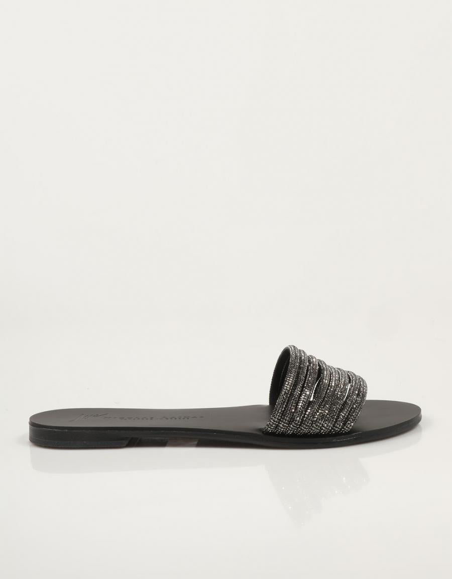 SANDALIAS NICOLAS LAINAS 4 TC en color Negro