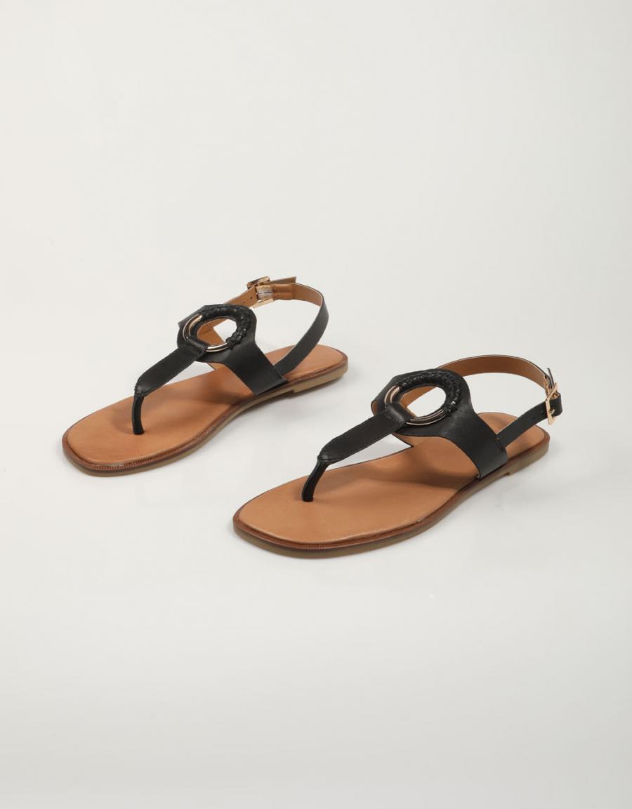 SANDALIAS INUOVO 981D65 en color Negro