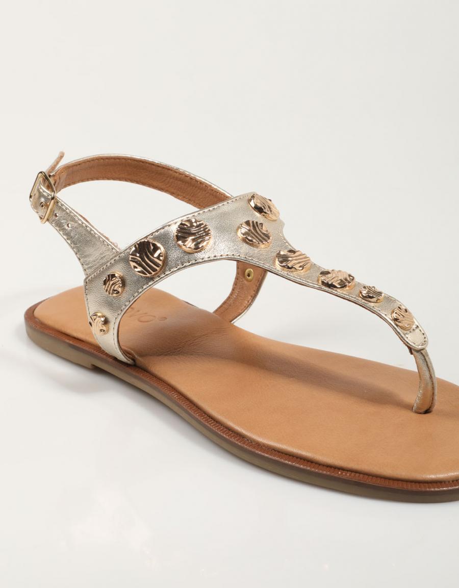 SANDALIAS INUOVO 981D61 en color Platino