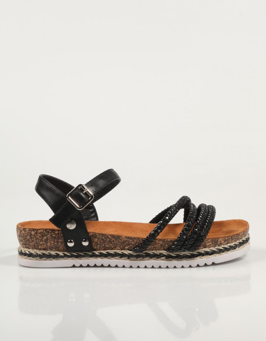 SANDALIAS ISTERIA 24093 en color Negro