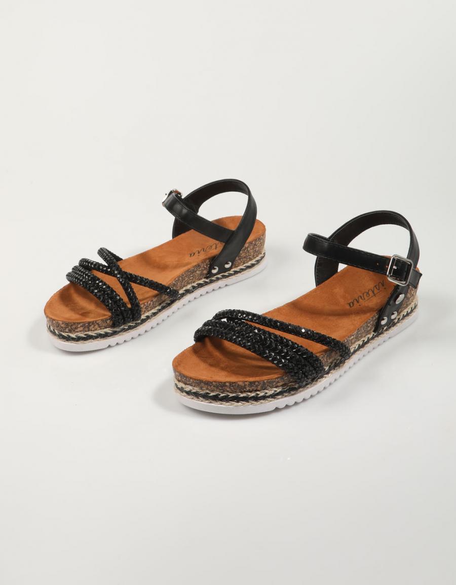 SANDALIAS ISTERIA 24093 en color Negro