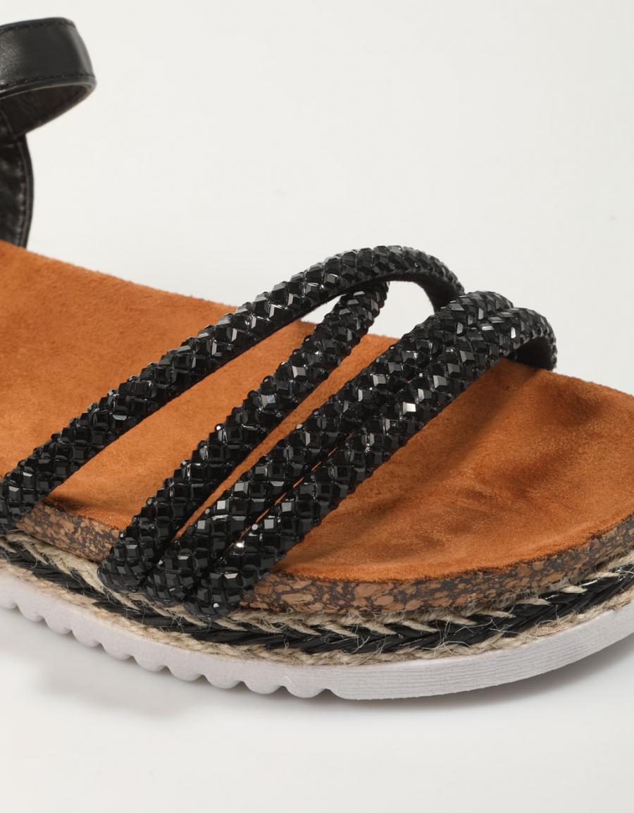 Isteria 24093 sandals in black