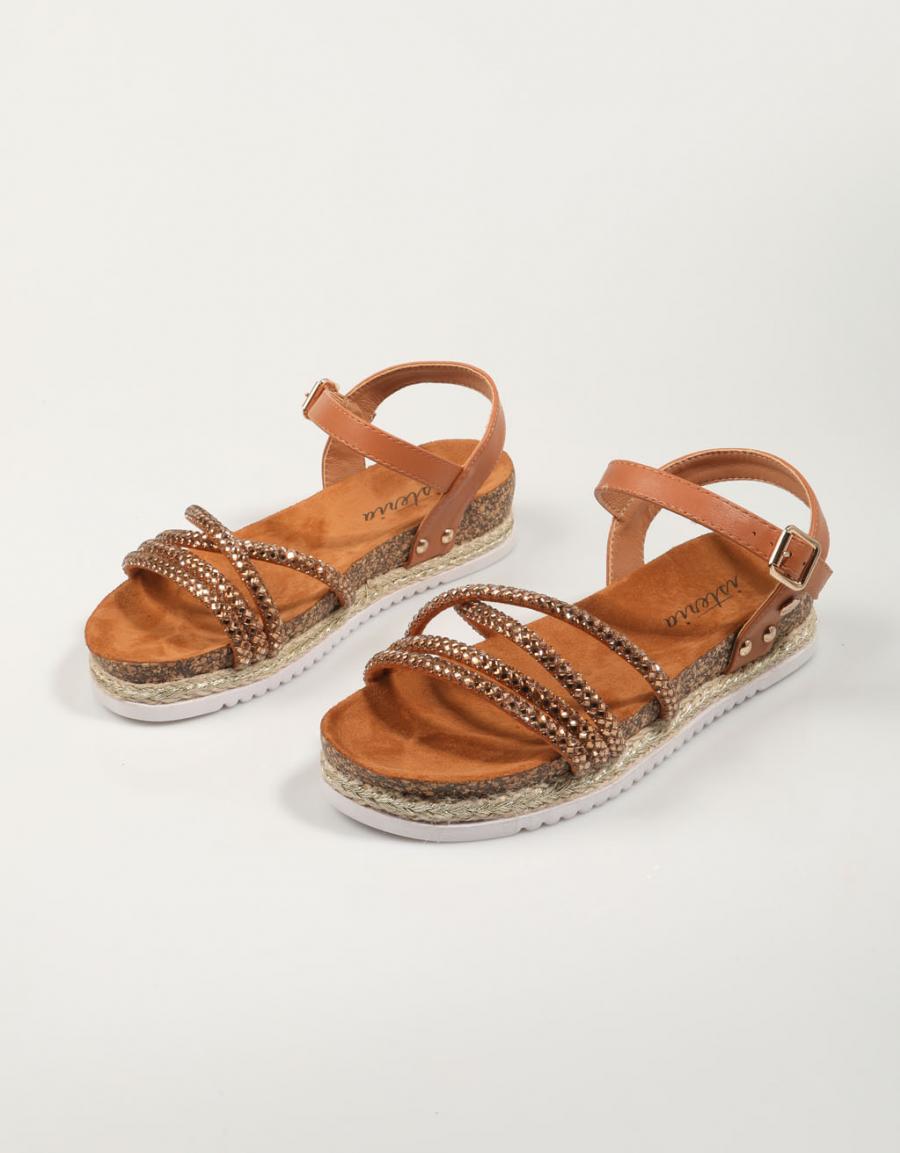 SANDALIAS ISTERIA 24093 en color Cuero