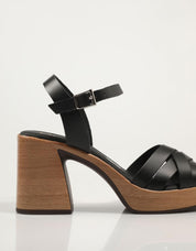 SANDALIAS REBECCA HOPE 5398 en color Negro