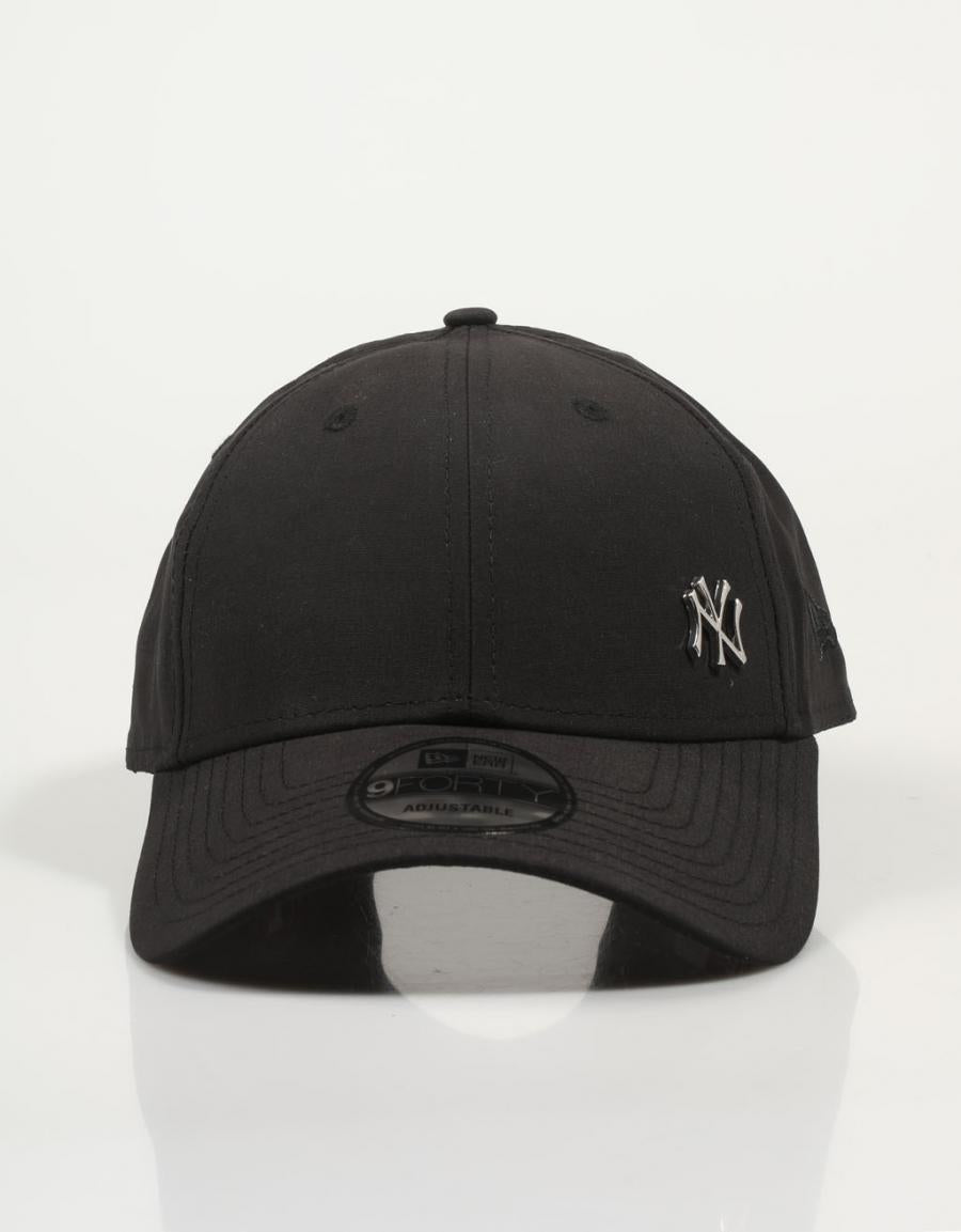 Cap NEW ERA Flawless 9Forty in black color