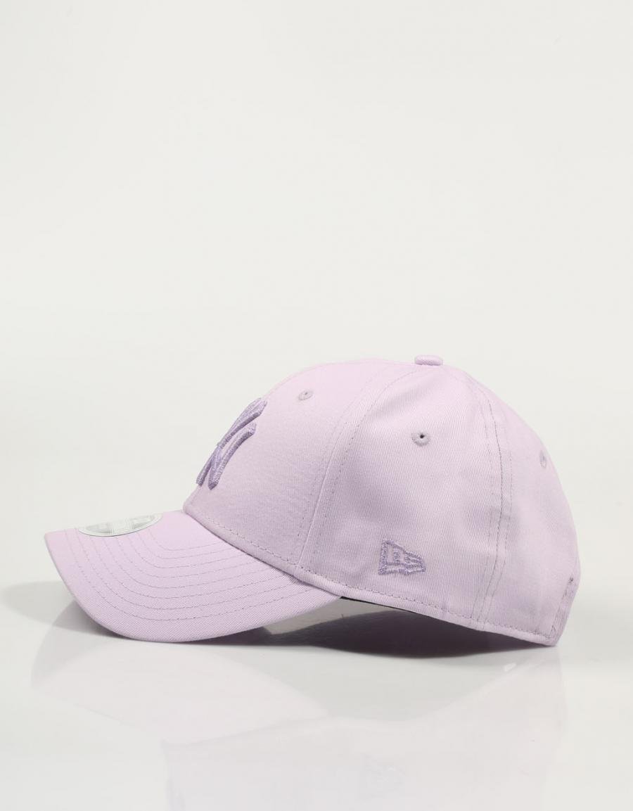 GORRA NEW ERA FEMALE METALLIC LOGO 9FORTY en color Morado