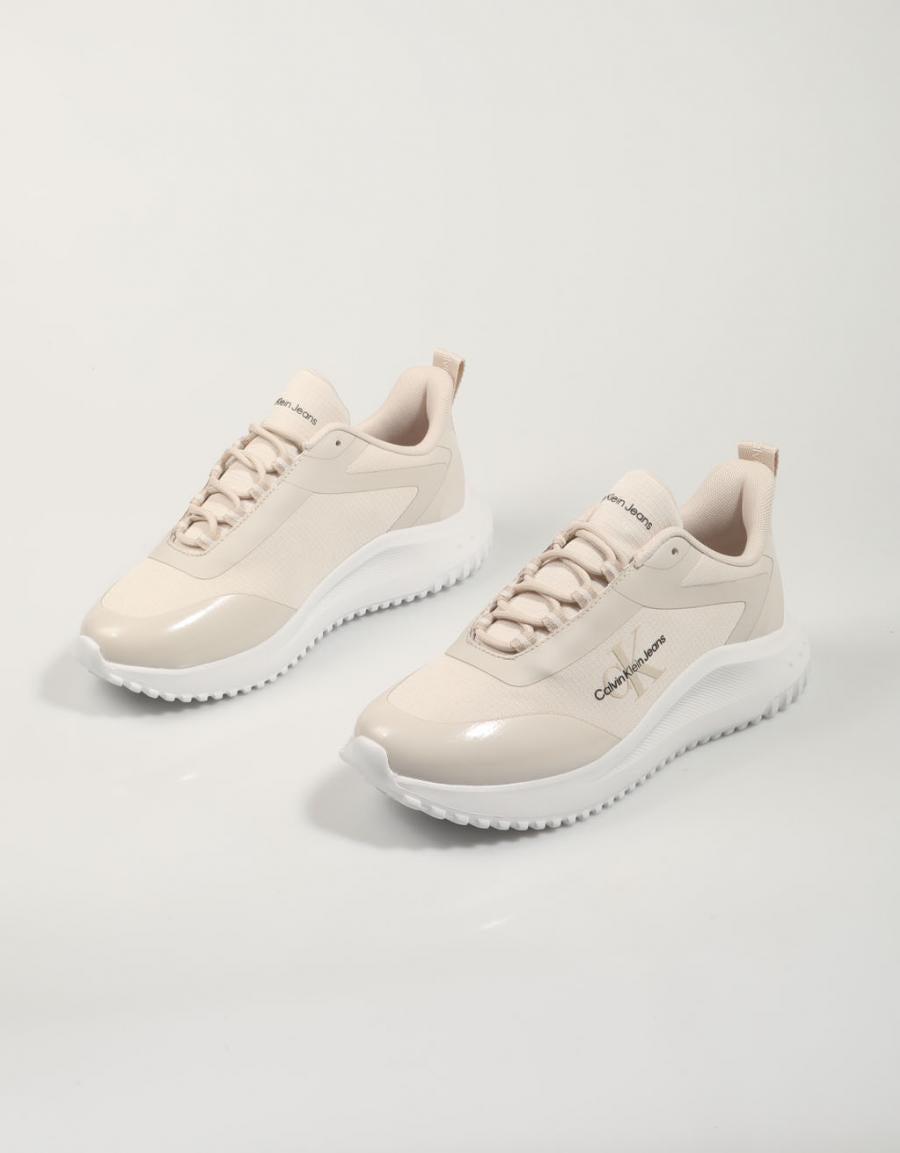 ZAPATILLAS CALVIN KLEIN EVA RUNNER LOW LACE MIX ML WN en color Beige