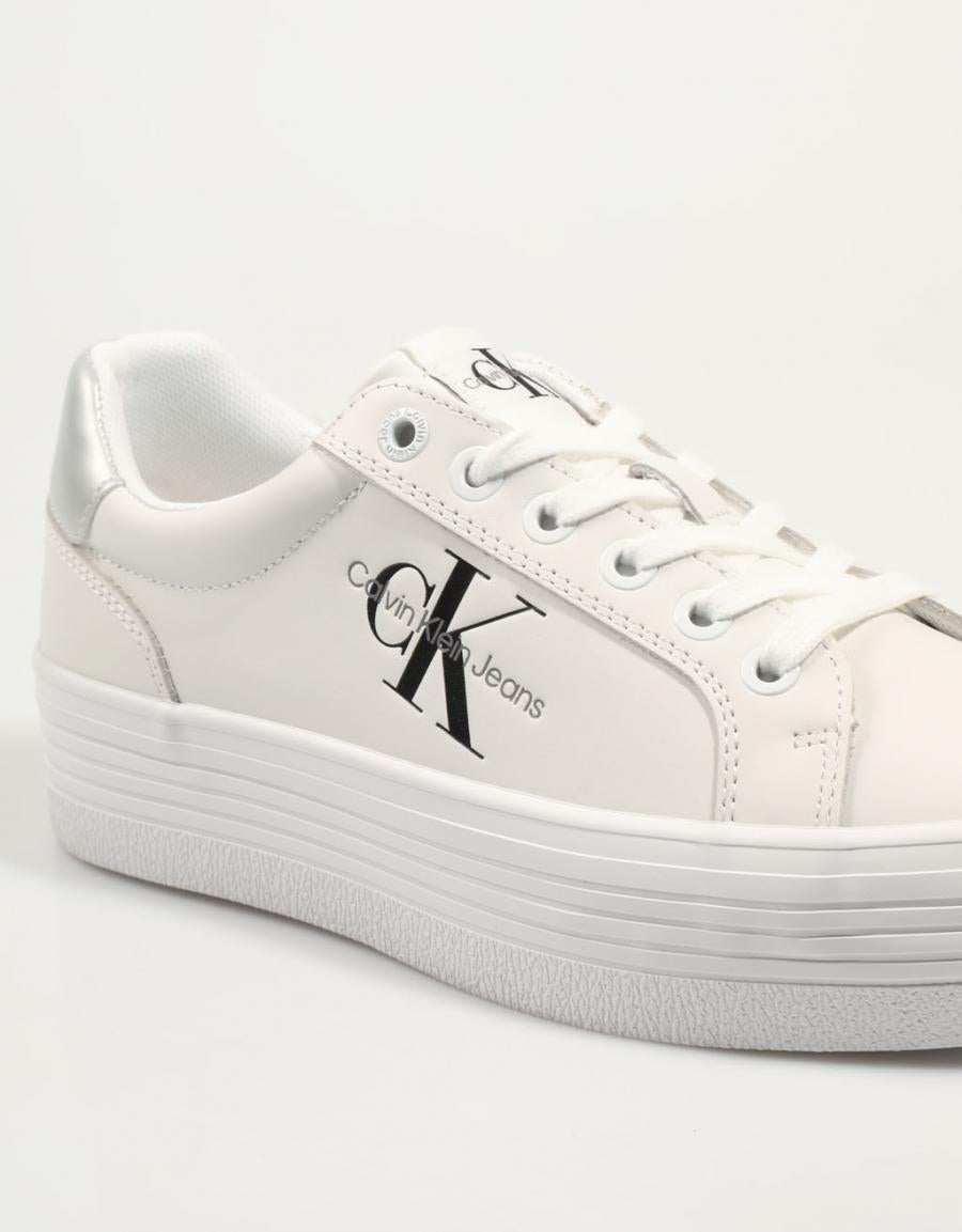 ZAPATILLAS CALVIN KLEIN VULC FLATFORM LACEUP LTH en color Blanco