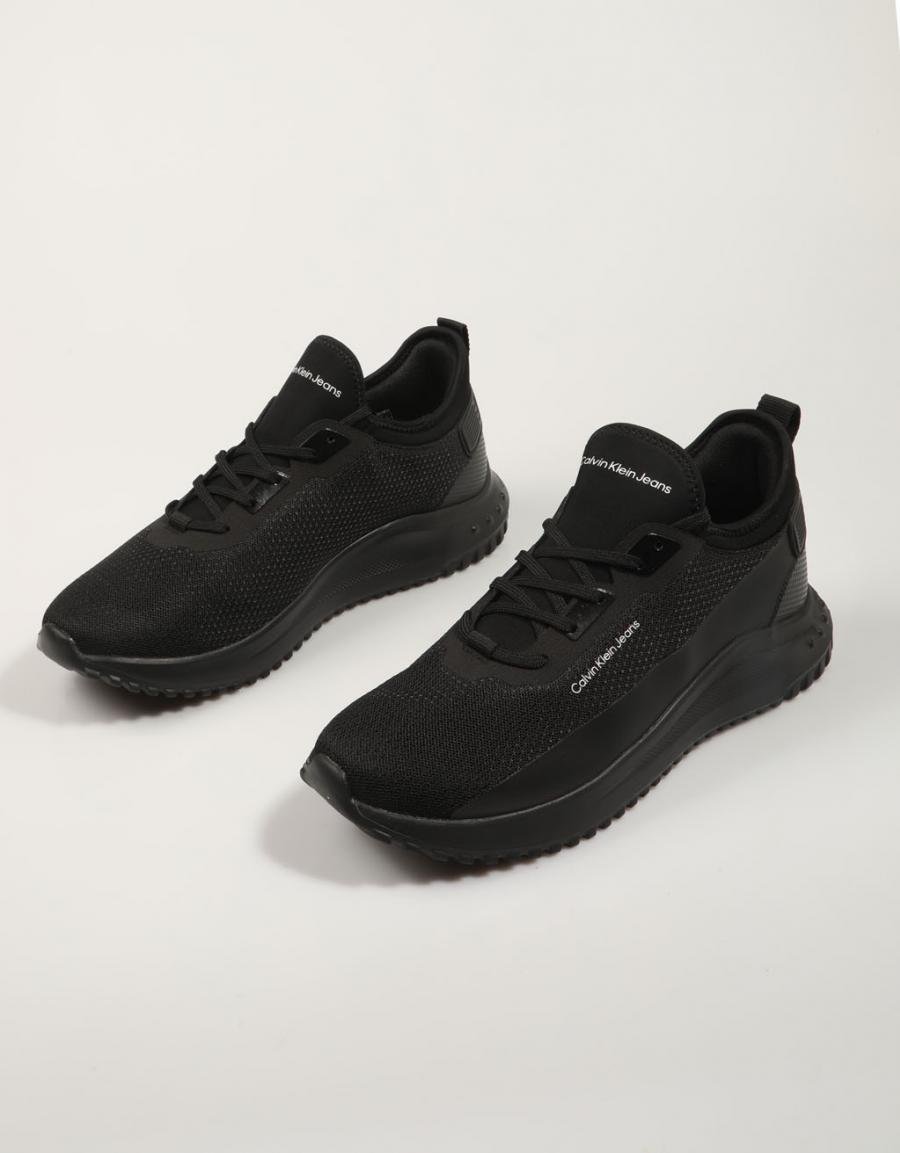 ZAPATILLAS CALVIN KLEIN EVA RUNNER LOW MULTIFUNCT en color Negro