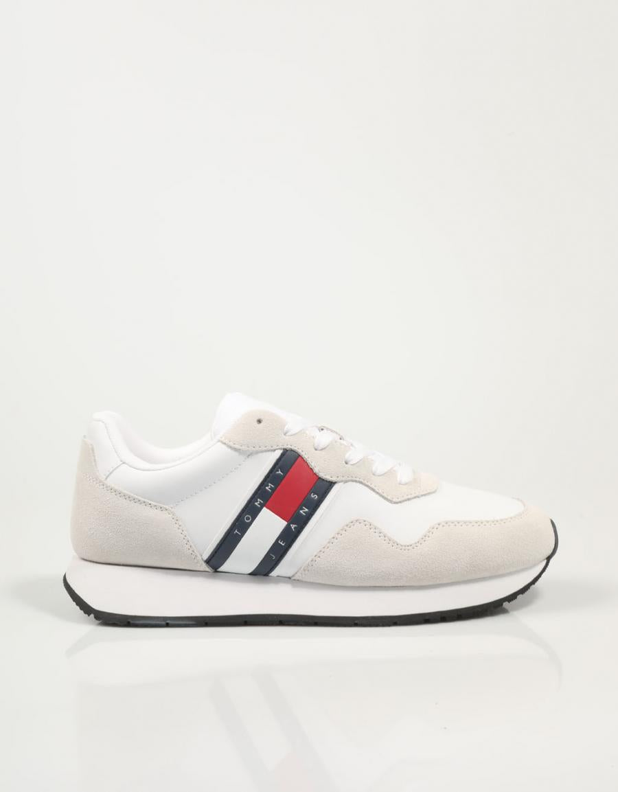 ZAPATILLAS TOMMY HILFIGER TJM MODERN RUNNER en color Blanco