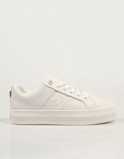 ZAPATILLAS TOMMY HILFIGER ESSENTIAL VULC SNEAKER MONOGRAM en color Blanco