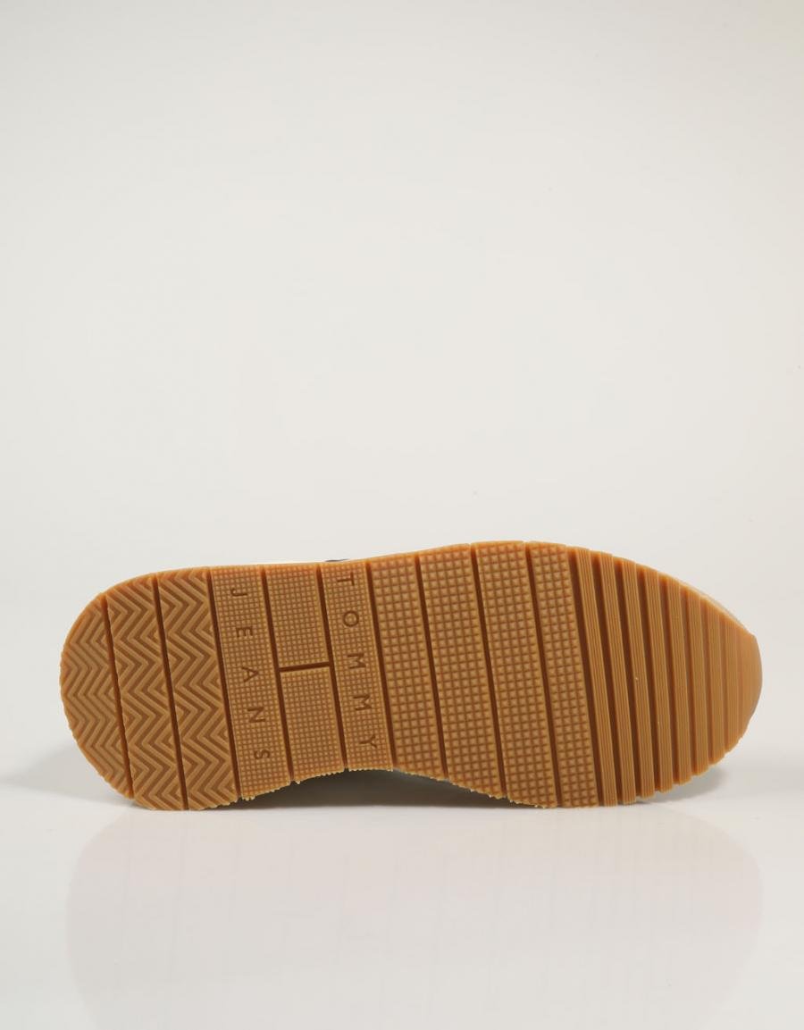 Tommy Hilfiger TJM Modern Runner Chaussures en beige