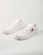 Tommy Hilfiger TJM Basket ESS in Sneaker bianche
