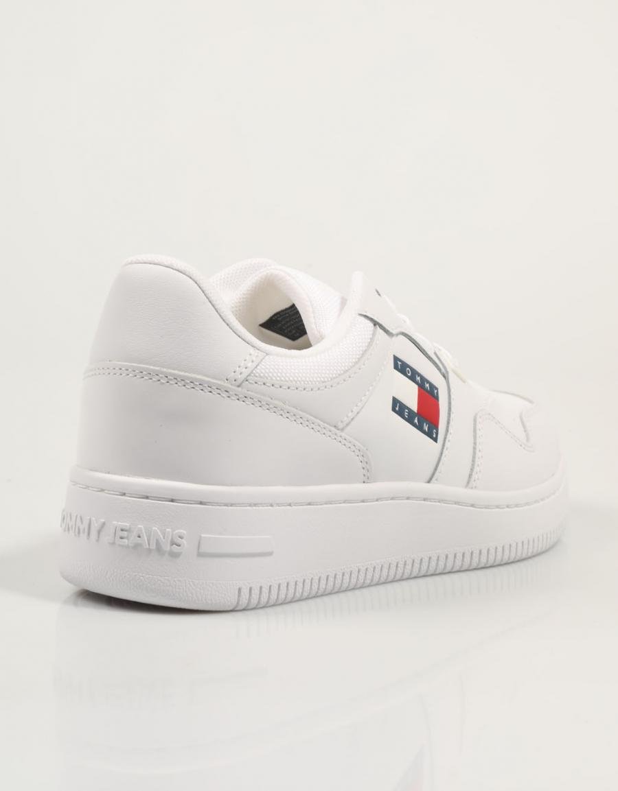 Tommy Hilfiger TJM Basket ESS in Sneaker bianche