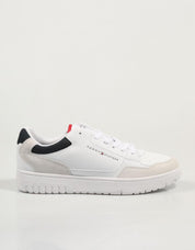 ZAPATILLAS TOMMY HILFIGER TH BASKET CORE LTH MIX ESS en color Blanco