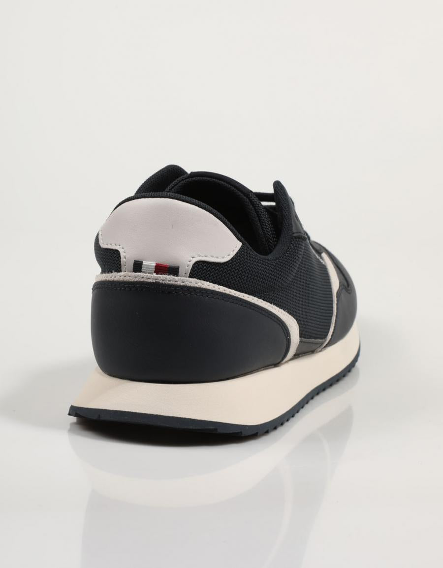 ZAPATILLAS TOMMY HILFIGER RUNNER EVO SEASONAL MIX en color Azul marino