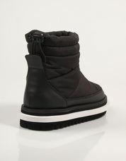 BOTINES TOMMY HILFIGER TJW PADDED FLAT BOOT WL en color Negro
