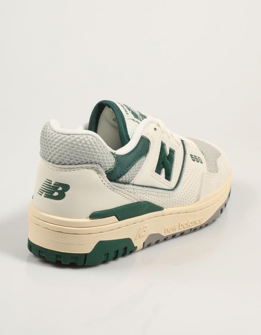 Sneakers NEW BALANCE BB550 in white