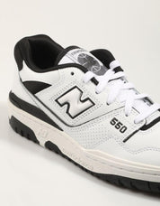 ZAPATILLAS NEW BALANCE BB550 en color Blanco