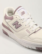 ZAPATILLAS NEW BALANCE BBW550 en color Blanco
