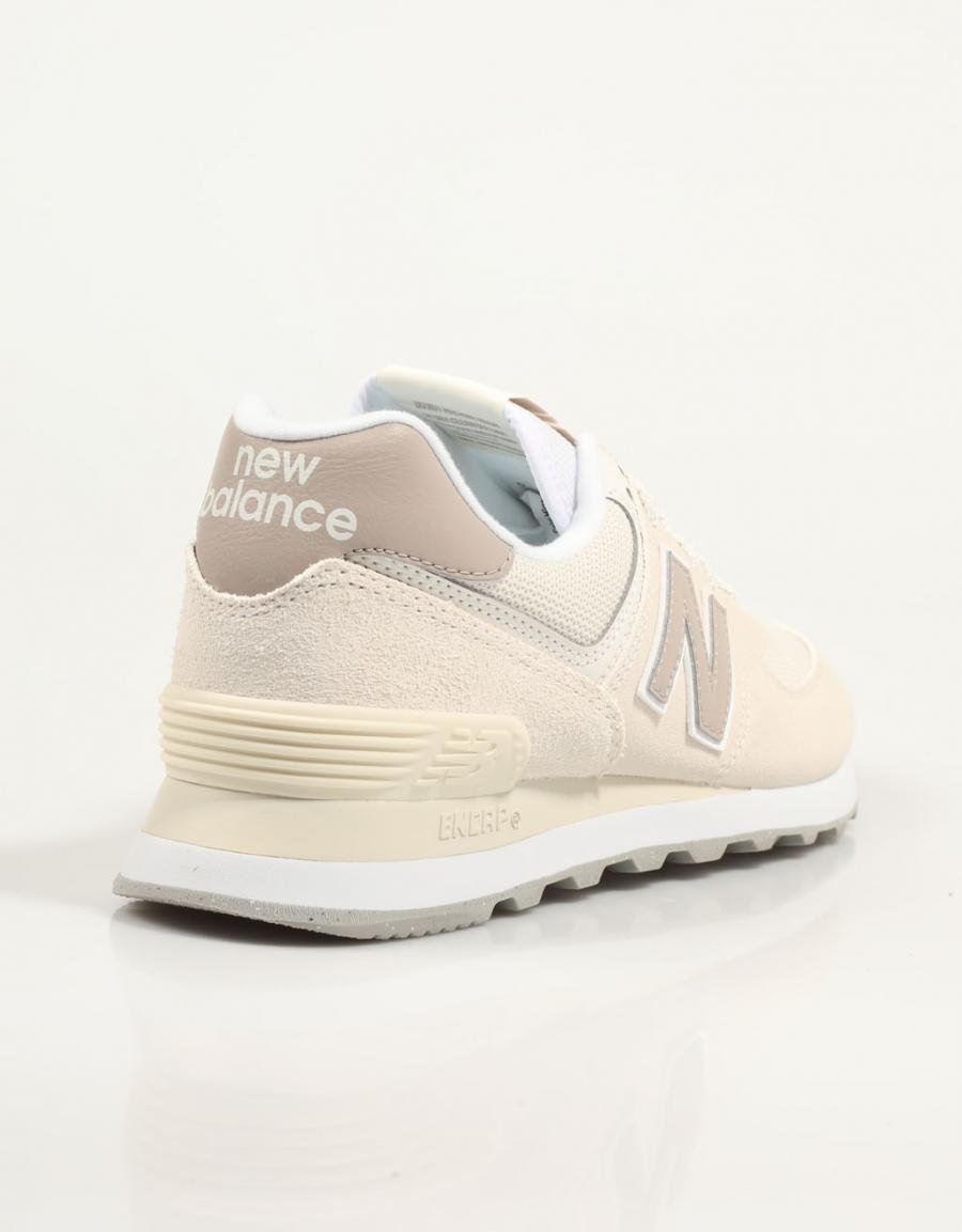 ZAPATILLAS NEW BALANCE U574 en color Hielo