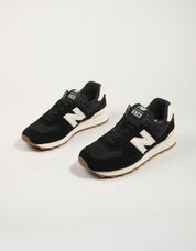 ZAPATILLAS NEW BALANCE U574 en color Negro