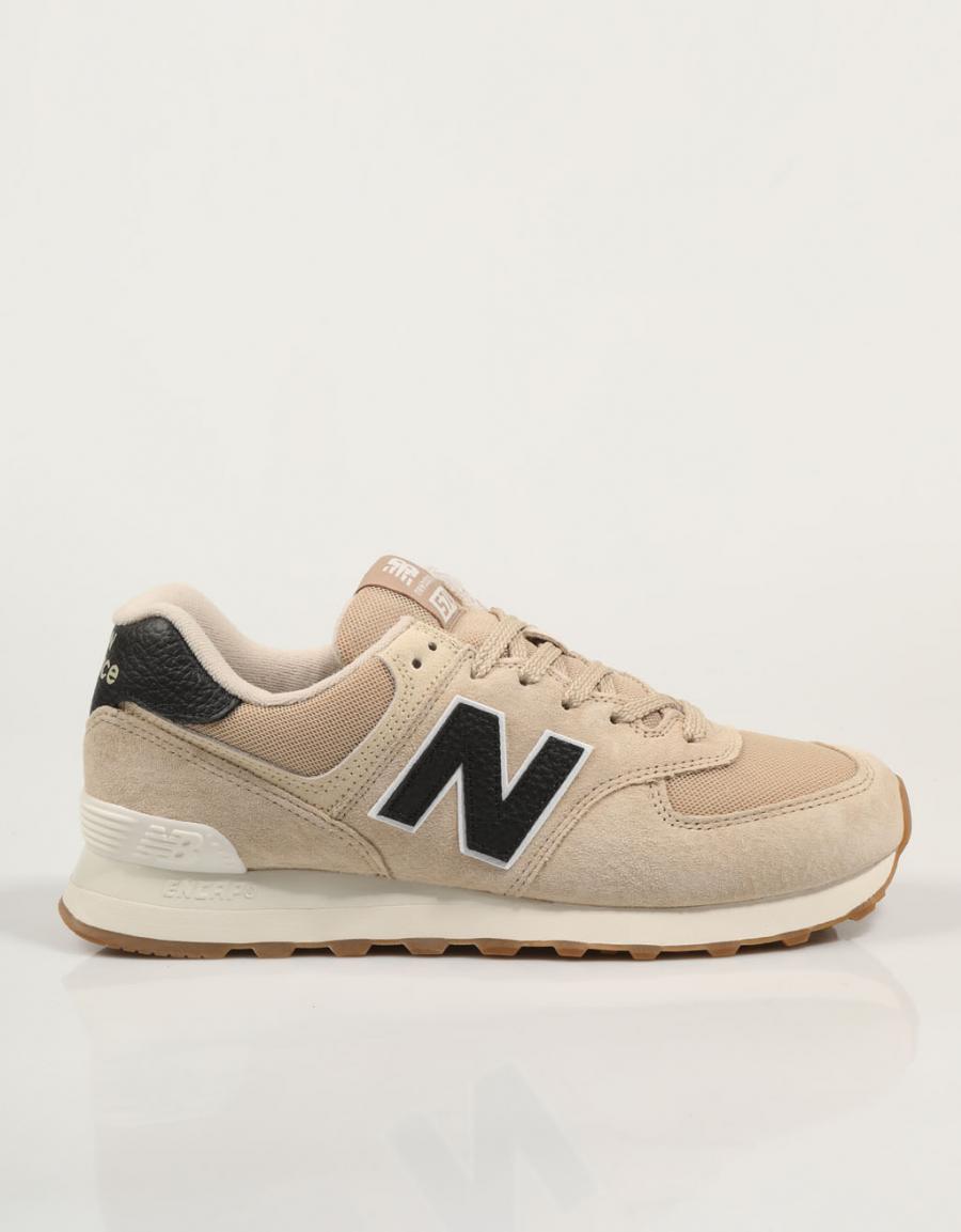 ZAPATILLAS NEW BALANCE U574 en color Beige
