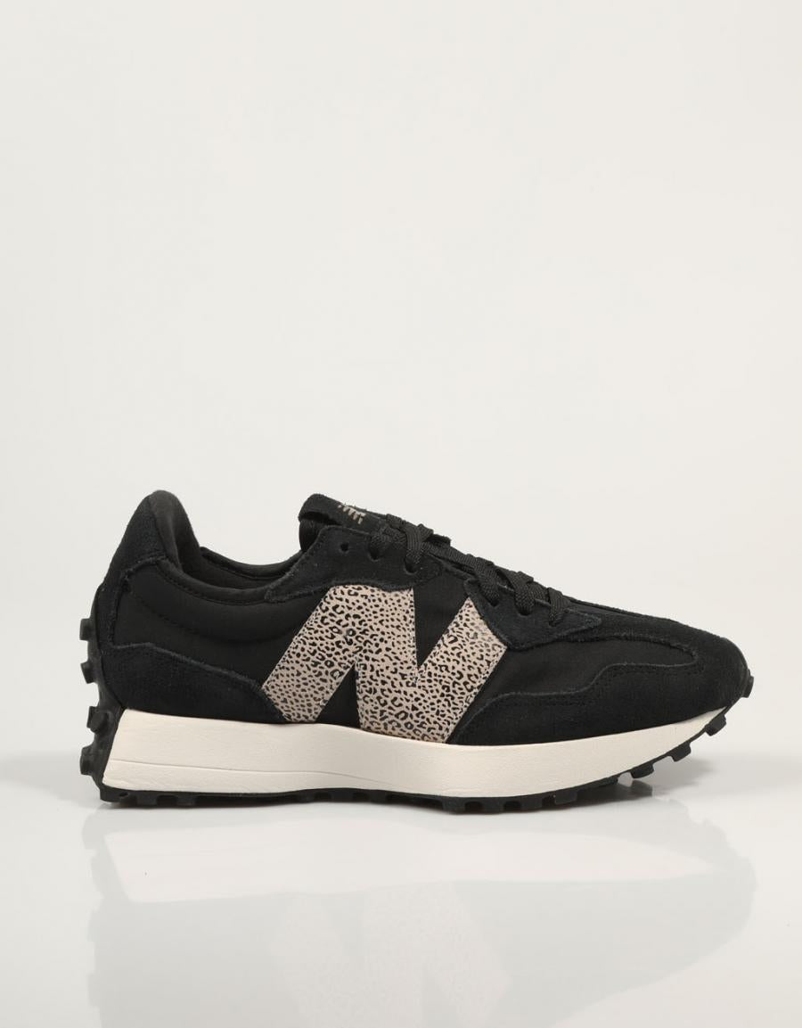 ZAPATILLAS NEW BALANCE WS327 en color Negro