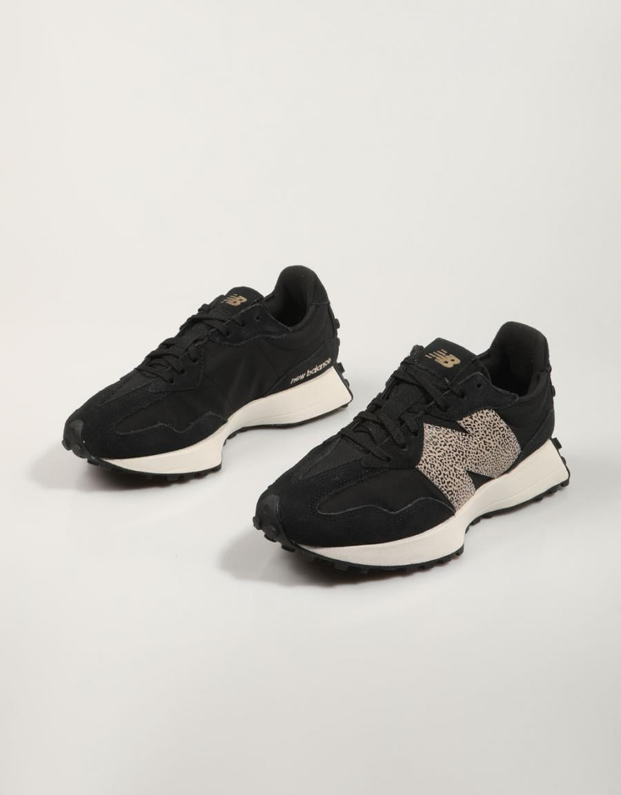 ZAPATILLAS NEW BALANCE WS327 en color Negro