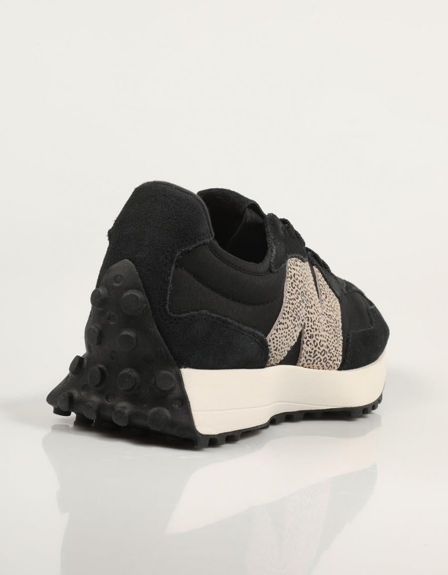 ZAPATILLAS NEW BALANCE WS327 en color Negro