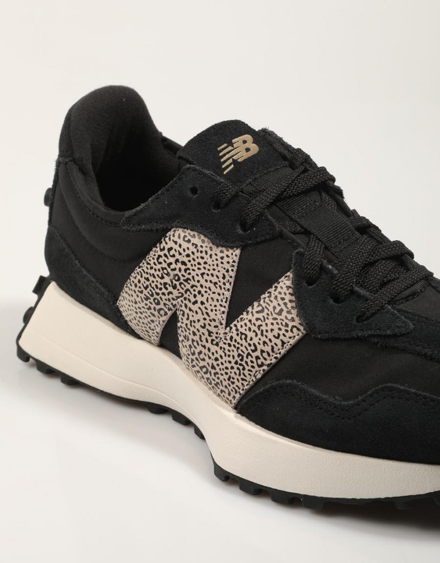 ZAPATILLAS NEW BALANCE WS327 en color Negro