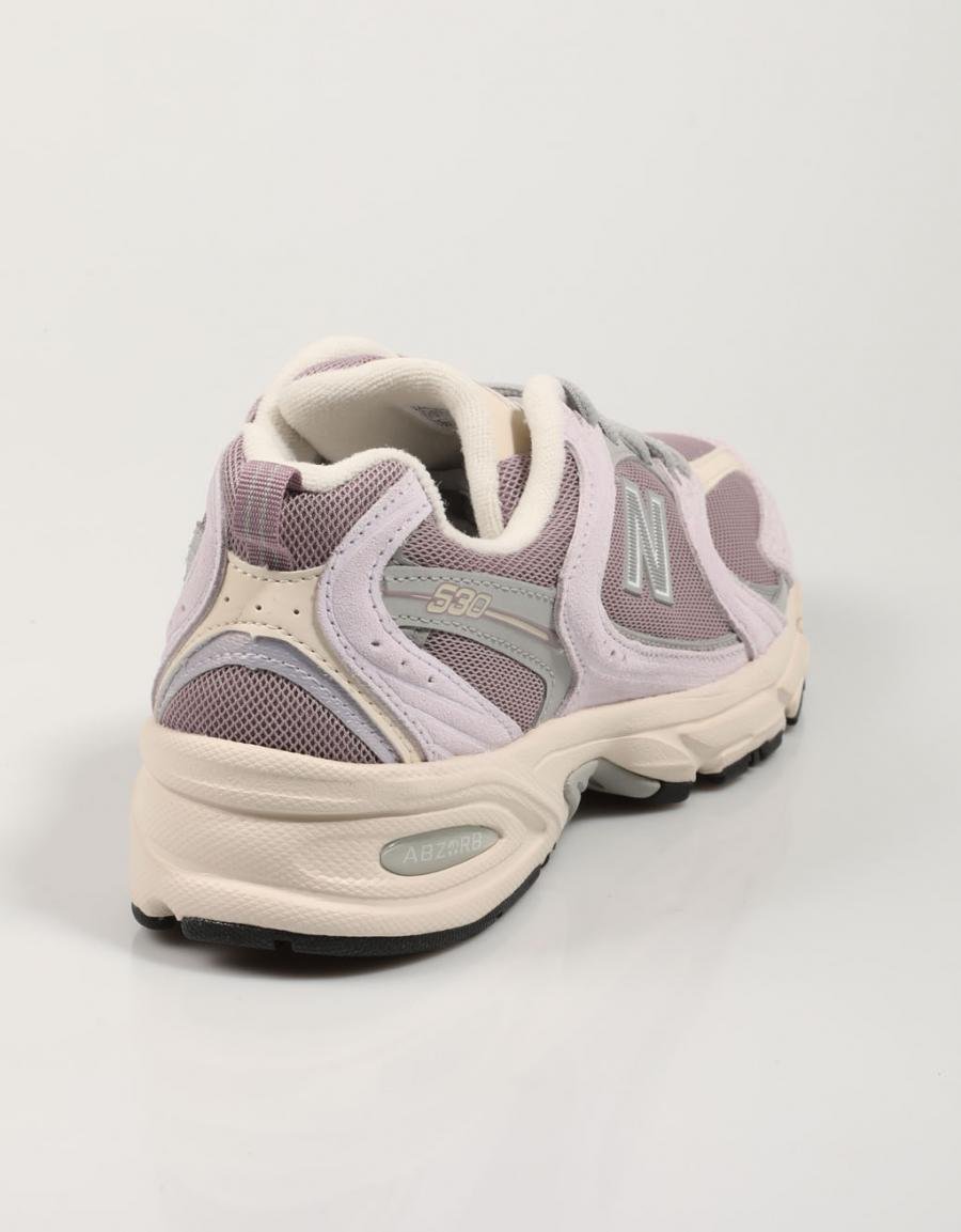 ZAPATILLAS NEW BALANCE MR530 en color Rosa