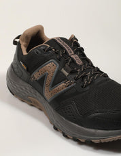Tênis NEW BALANCE MT4100 em cor preta