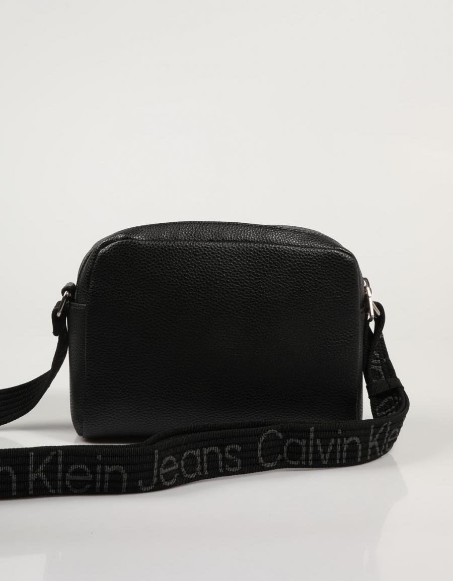 Bolso Calvin Klein Ultraleichter DBLZIP CAMERABAG21 PU EN Color Negro