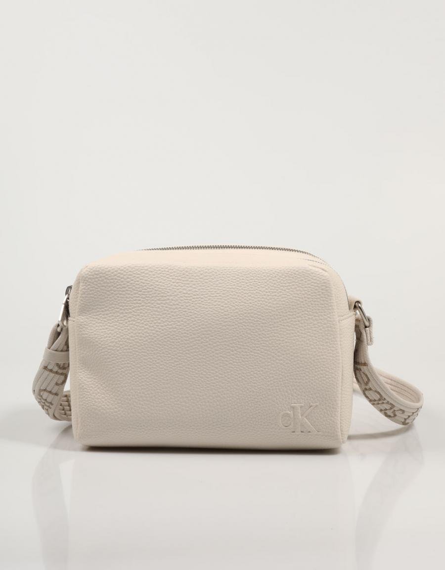 Bolso calvin klein ultralight dblzip camerabag21 pu en couleur beige