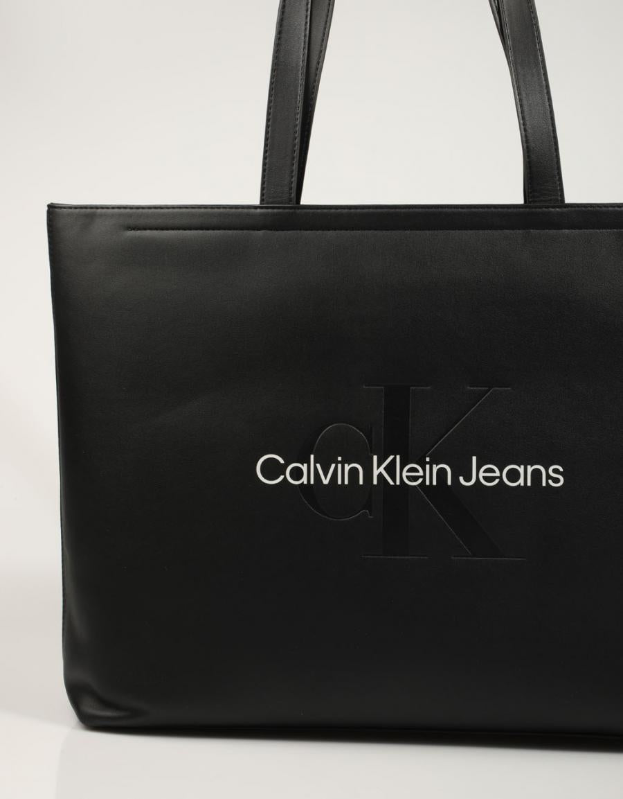 Bolso Calvin Klein sculpté Slim Tote34 mono en couleur nègre