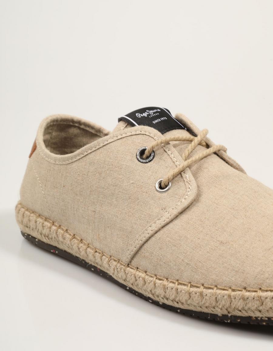 ESPARDEÑAS PEPE JEANS TOURIST CLA en color Beige