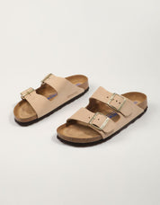 SANDALIAS BIRKENSTOCK ARIZONA en color Beige