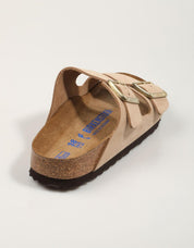 SANDALIAS BIRKENSTOCK ARIZONA en color Beige
