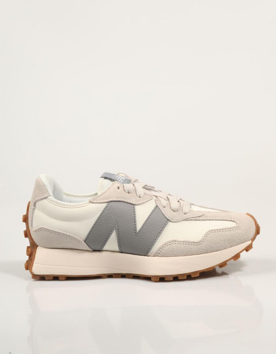 ZAPATILLAS NEW BALANCE U327 en color Blanco