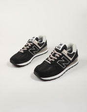 Sneakers NEW BALANCE ml574 in black color