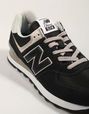 Sneakers NEW BALANCE ml574 in black color