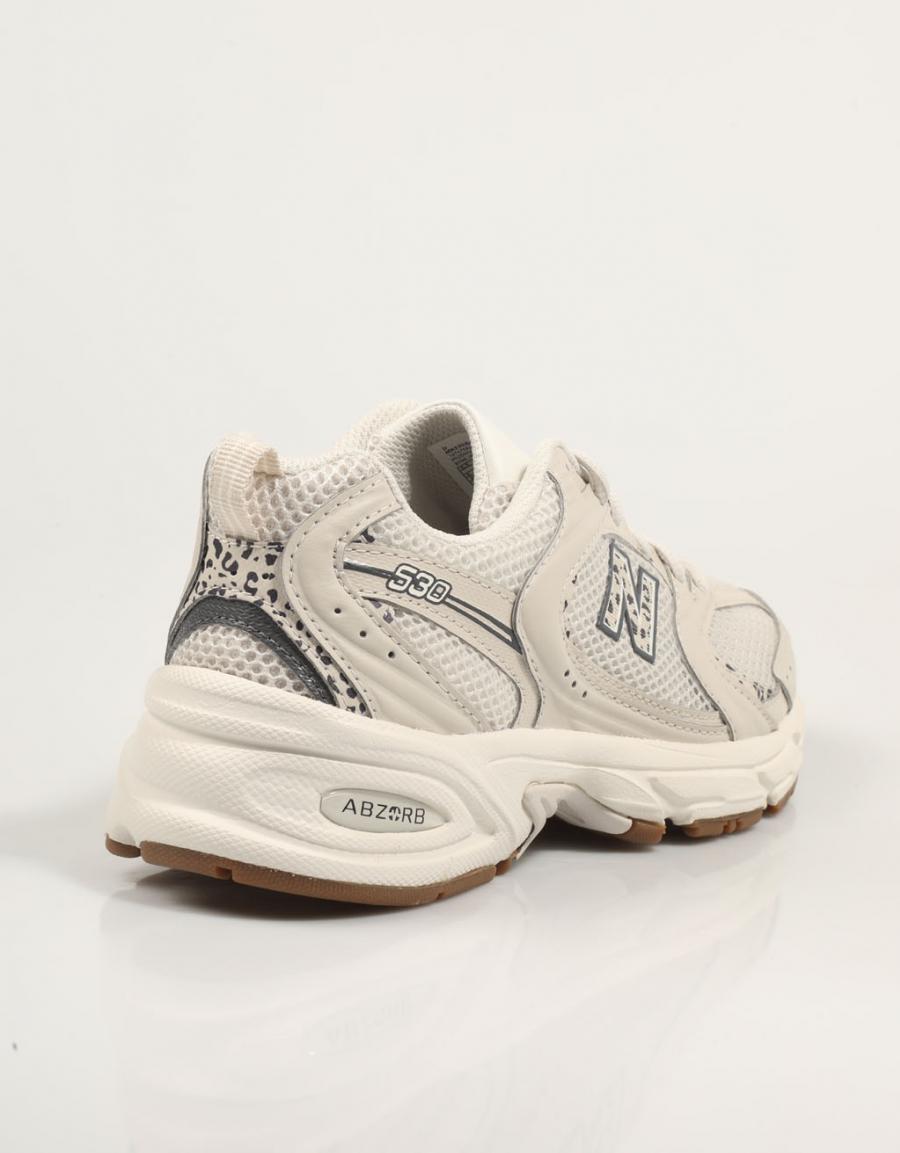 Sneakers NEW BALANCE MR530 in beige