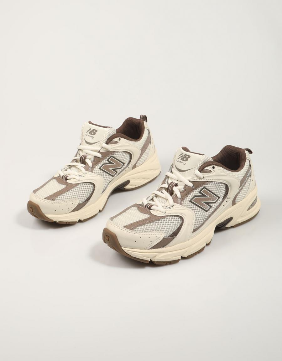 Baskets NEW BALANCE MR530 en beige