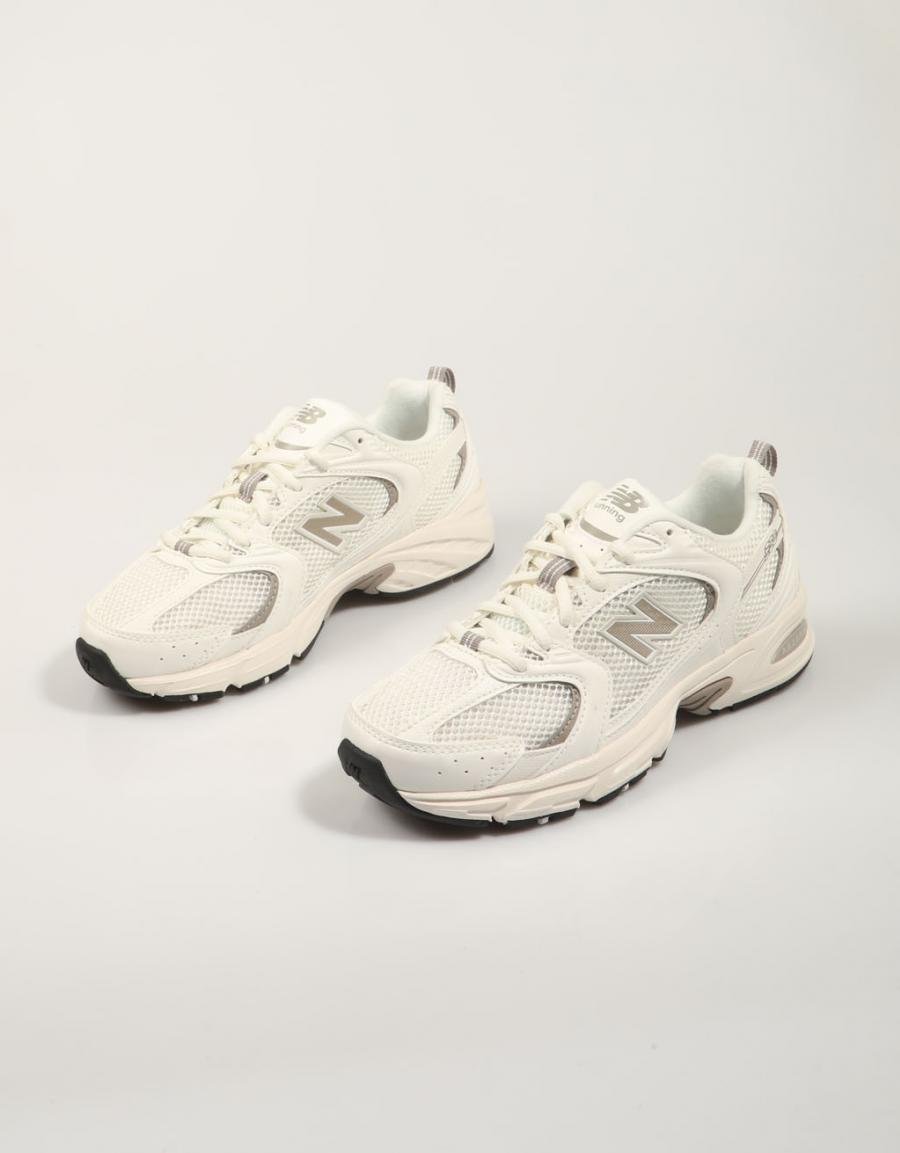 Baskets NEW BALANCE U530 en blanc